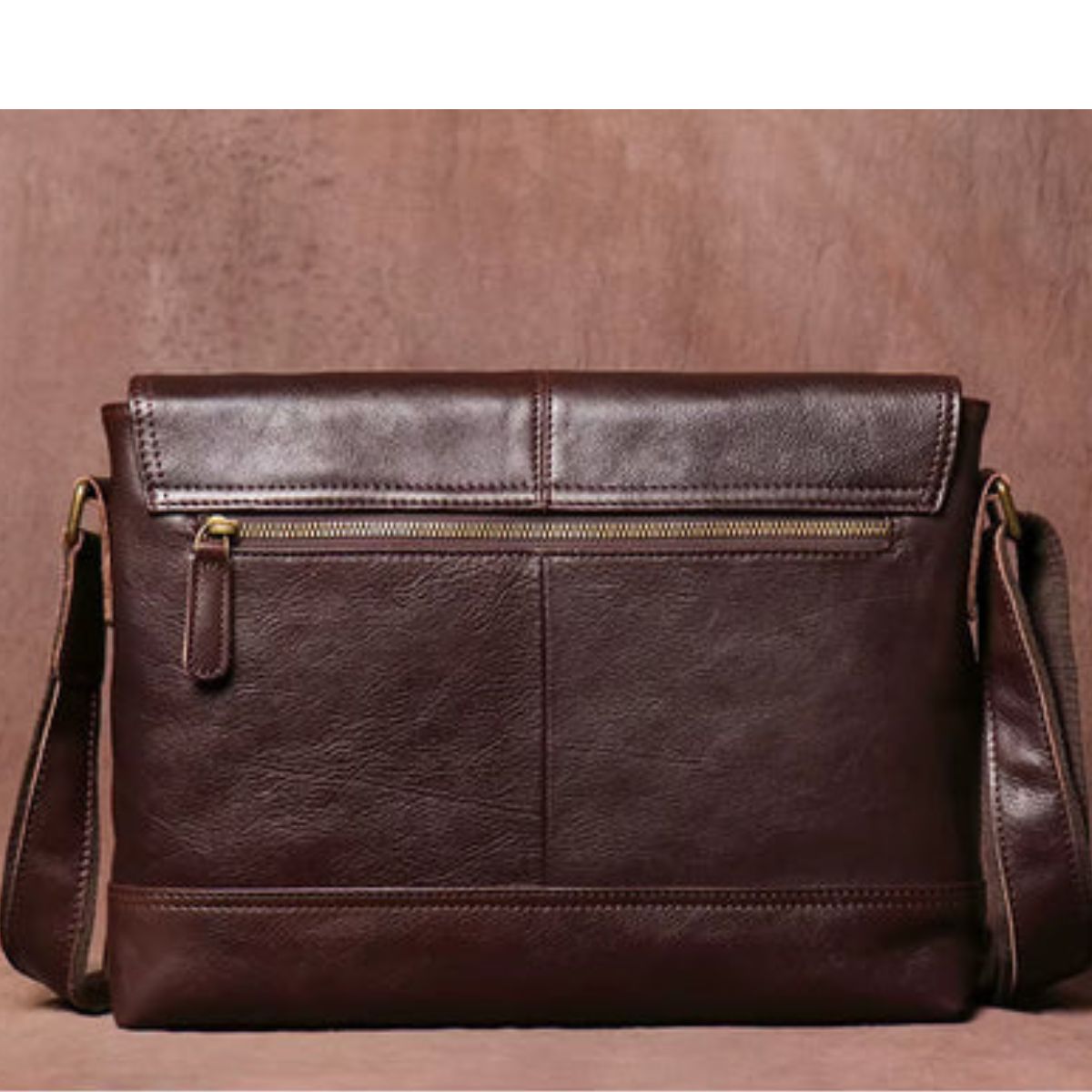 LEATHER MESSENGER BAG