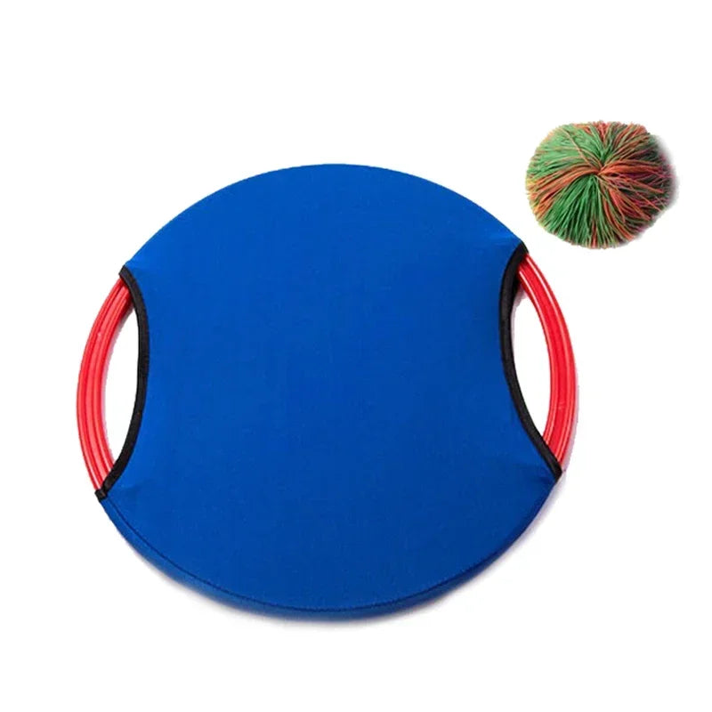 CATCH AND TOSS GAME WITH DISCS