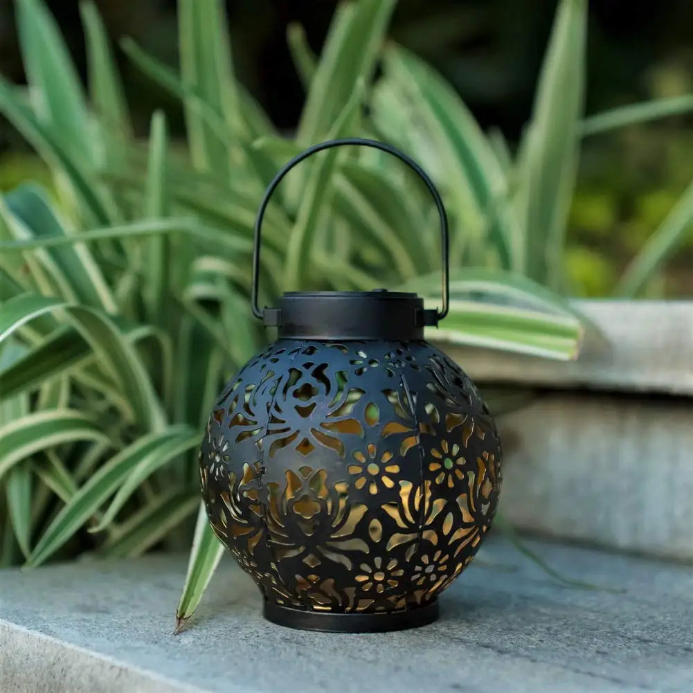 VINTAGE SOLAR IRON LANTERN – OUTDOOR DECORATIVE LIGHT