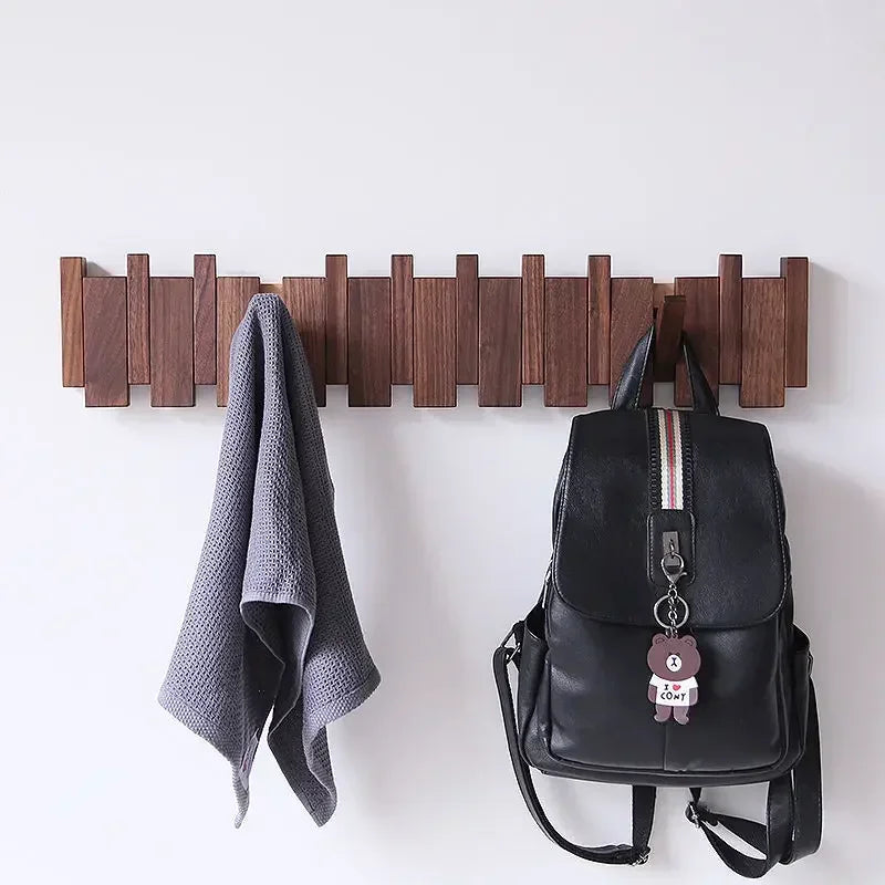 MAGNETIC PIANO WALL HOOK – NORDIC DESIGN IN SOLID WOOD