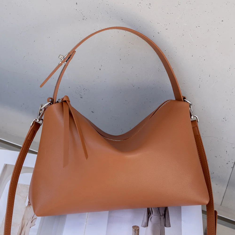 LUMIÈRE LEATHER SHOULDER BAG