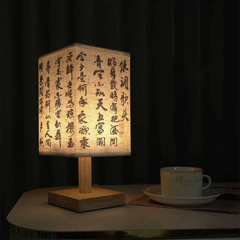 ORIENTAL STYLE TABLE LAMP WITH WARM LED LIGHT AND TRADITIONAL DESIGN