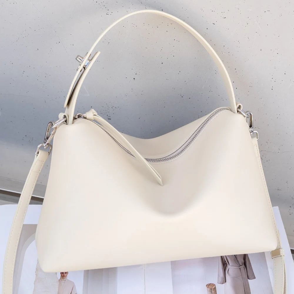 LUMIÈRE LEATHER SHOULDER BAG