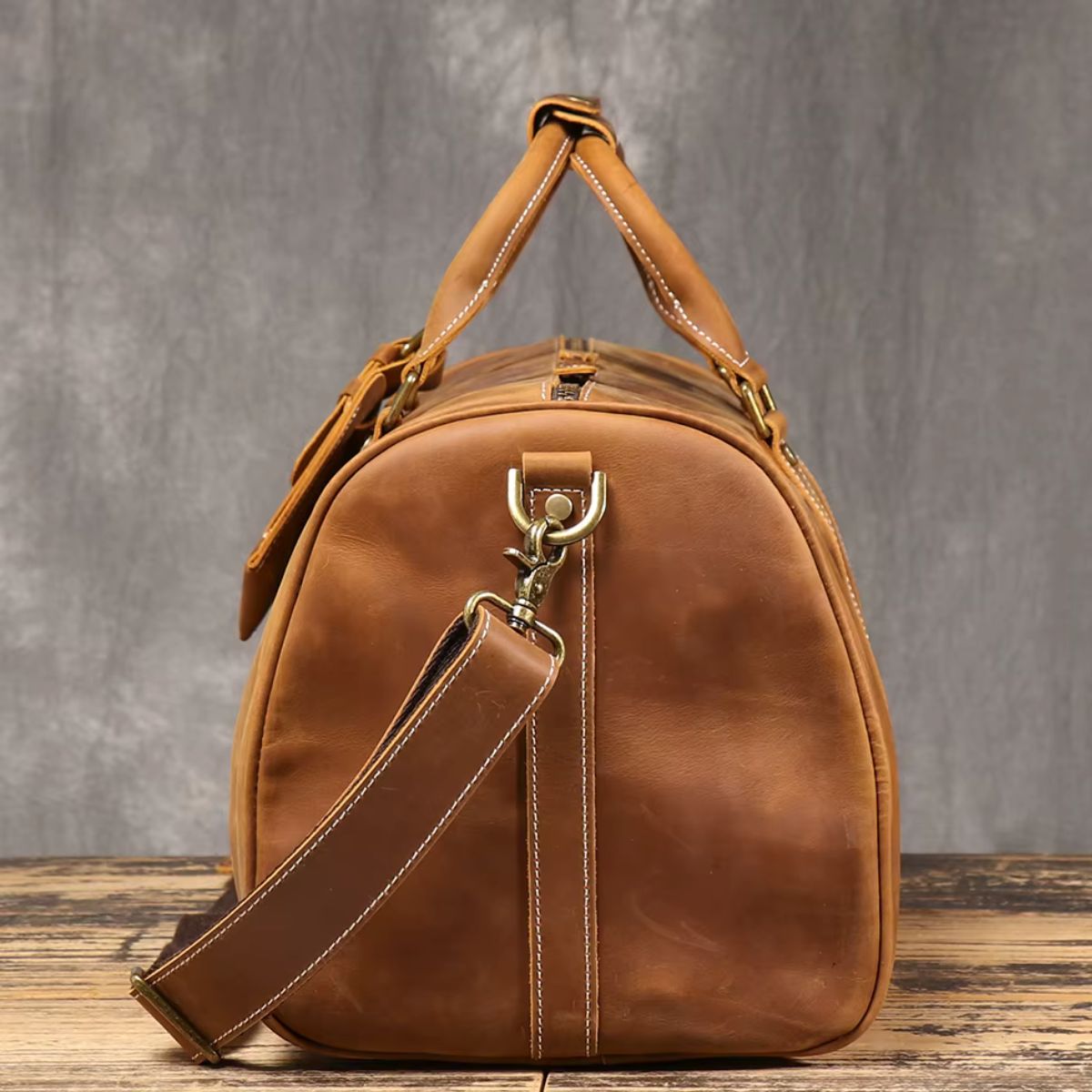 LOMBARDIA LEATHER BAG