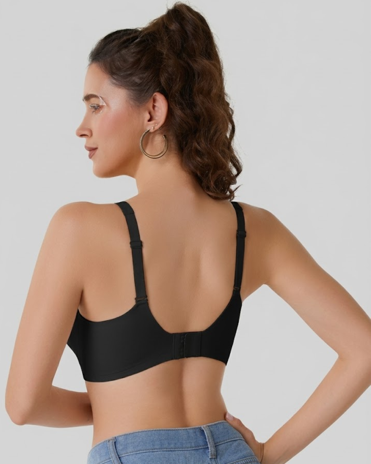 Deep V Sculpt Bra – Seamless & Wireless Lift