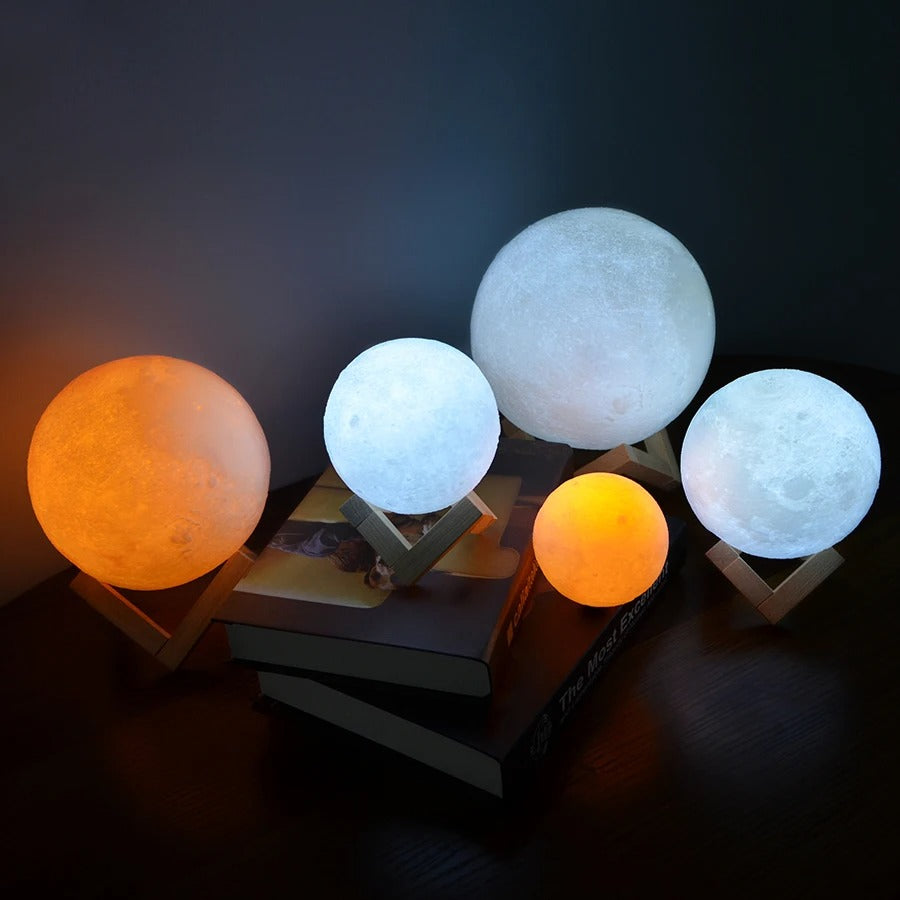 RECHARGEABLE 3D MOON LAMP WITH 2 OR 16 COLORS - TOUCH OR REMOTE CONTROL