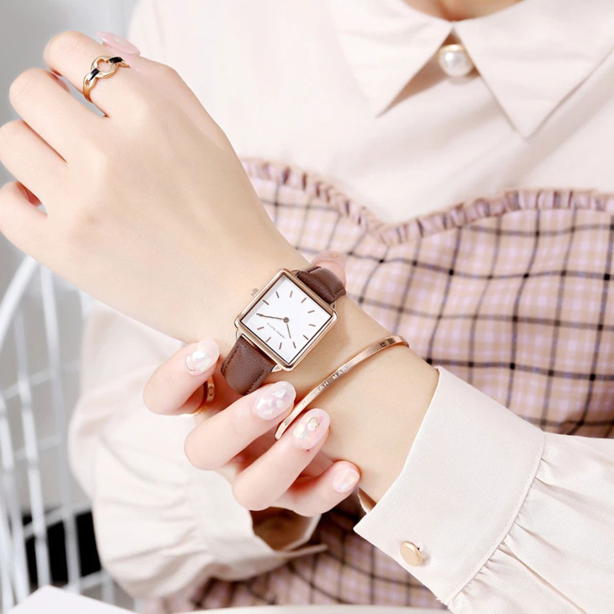 WOMEN'S SQUARE LEATHER WATCH ELEGANCE BROWN 28mm