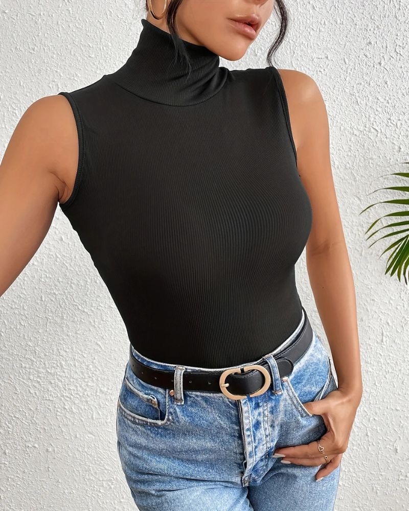 BLACK RIBBED SLEEVELEVS HIGH-NECK TOP