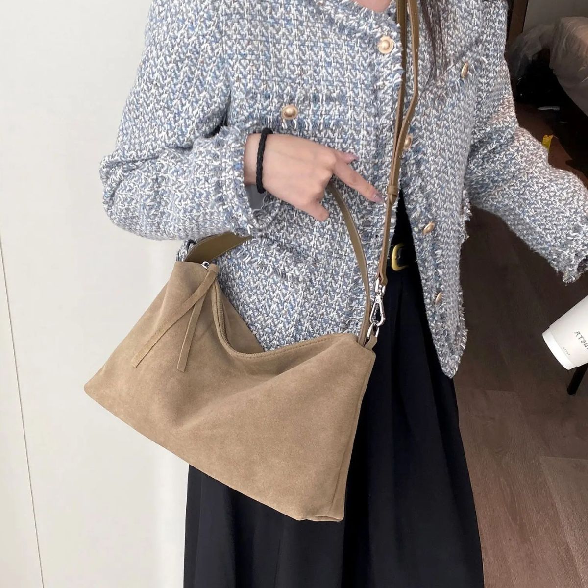 LUMIÈRE SUEDE SHOULDER BAG