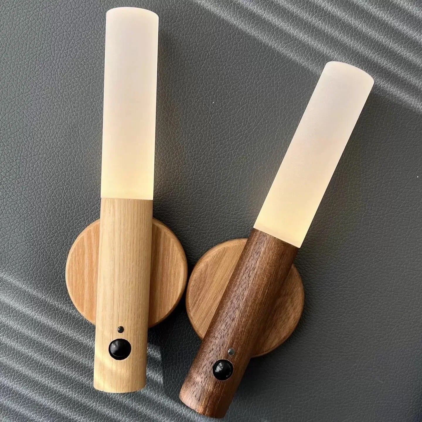 LUMEE RECHARGEABLE LAMP – MOTION SENSOR & MAGNETIC BASE