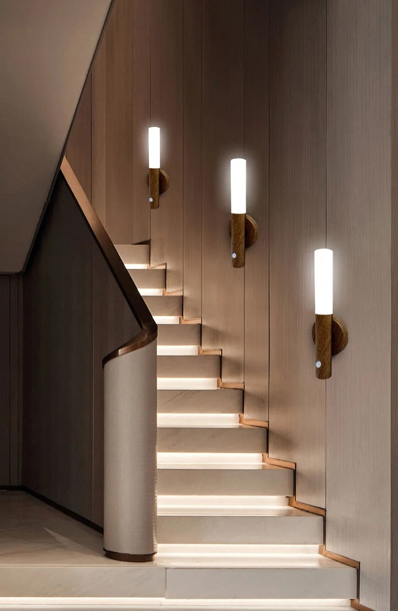 LUMEE RECHARGEABLE LAMP – MOTION SENSOR & MAGNETIC BASE