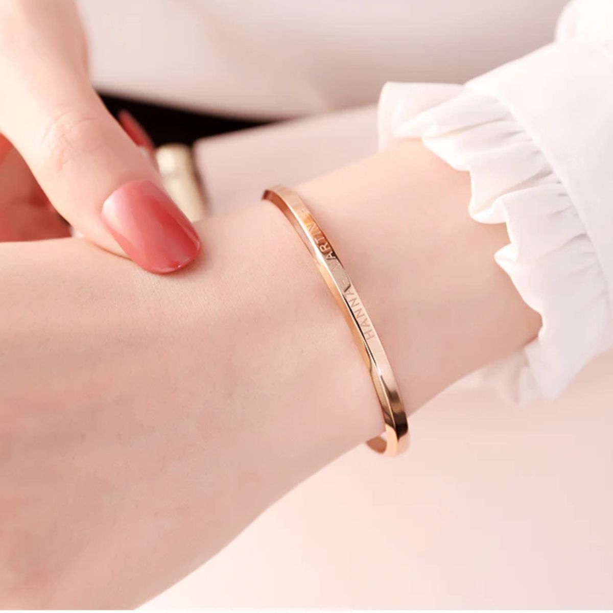 FLAT WOMENS'S BRACELET